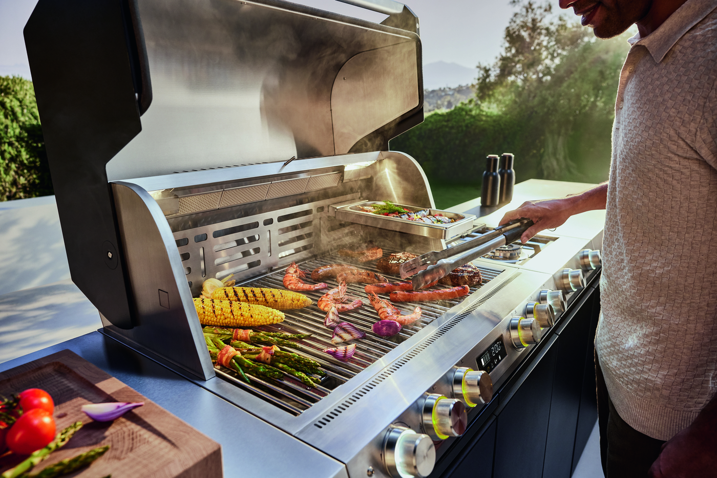 Miele Dreams – Fire Pro L 4P – Vernetzter Gasgrill (3x Schubladen / 1x Tür) – Produktbild 2