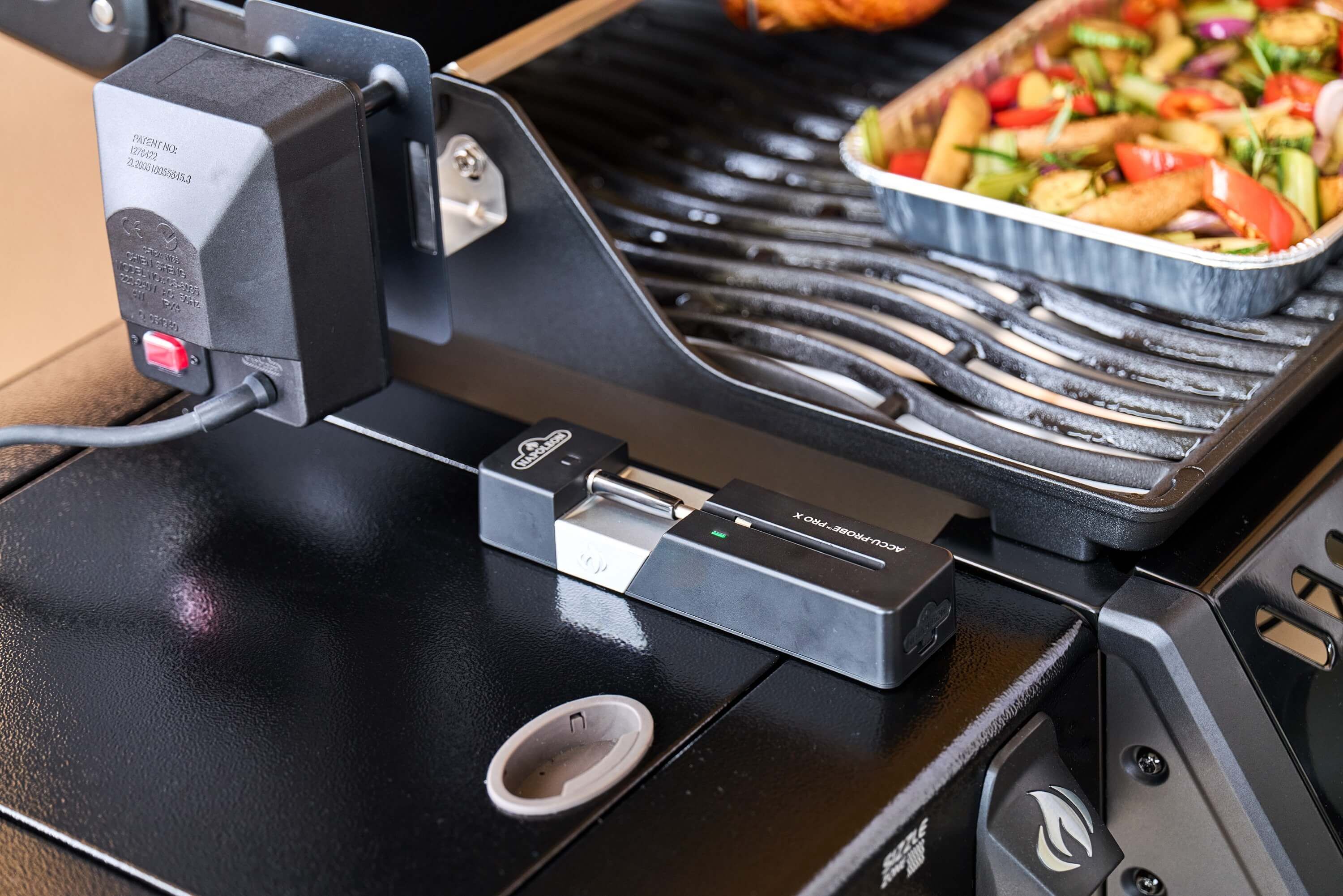 Napoleon Freestyle PRO 425 Gasgrill Schwarz mit Sizzle Zone | Modell 2026 Napoleon Freestyle PRO 425 Gasgrill Schwarz mit Sizzle Zone | Modell 2026