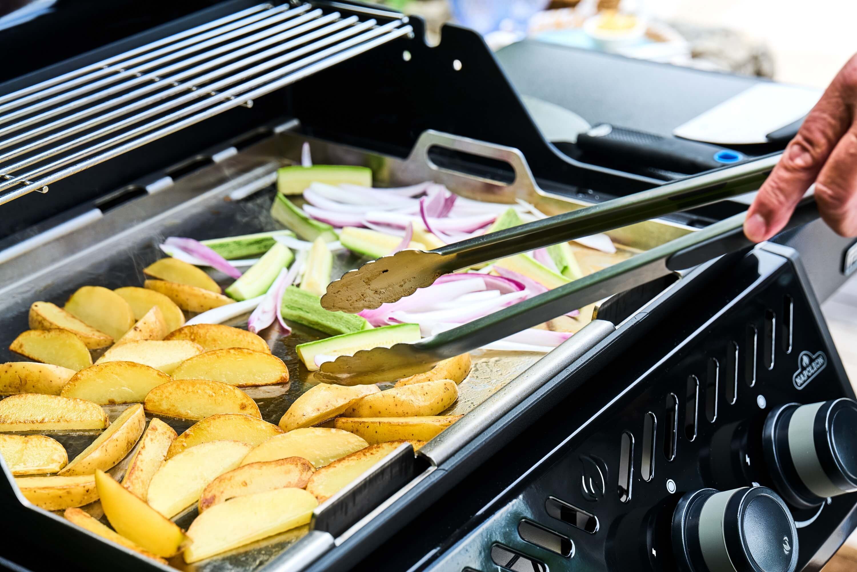 Napoleon Freestyle 425 Gasgrill Schwarz | Modell 2025