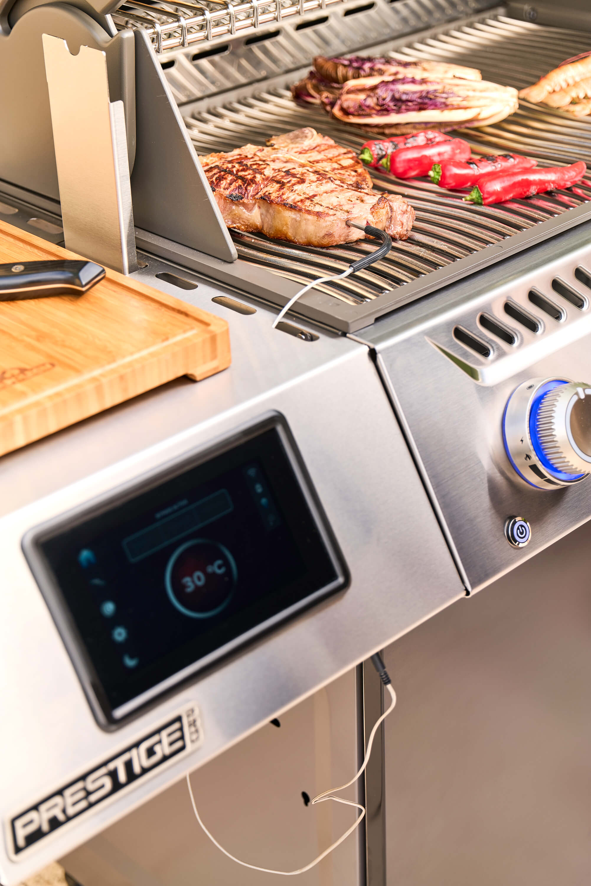 Napoleon Prestige PRO 500 Connected | Smarter Gasgrill, Schwarz inkl. Drehspieß - Modell 2026 – Bild 38 Napoleon Prestige PRO 500 Connected | Smarter Gasgrill, Schwarz inkl. Drehspieß - Modell 2026 – Produktbild 38