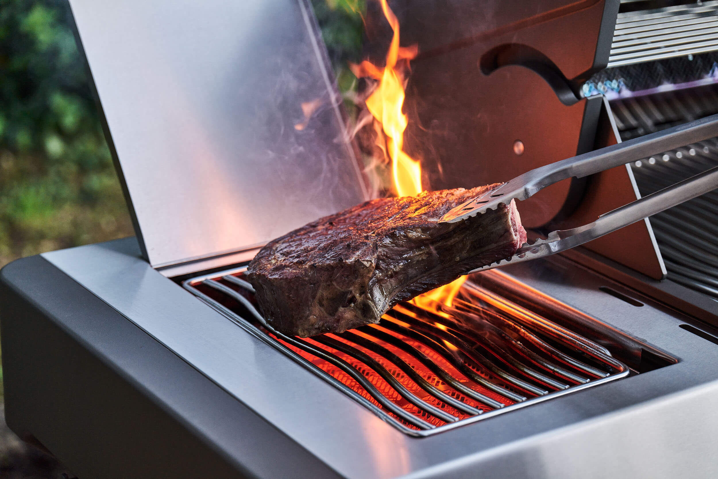 Napoleon Prestige 500 Gasgrill mit Sizzle Zone und Heckbrenner Edelstahl | Modell 2025