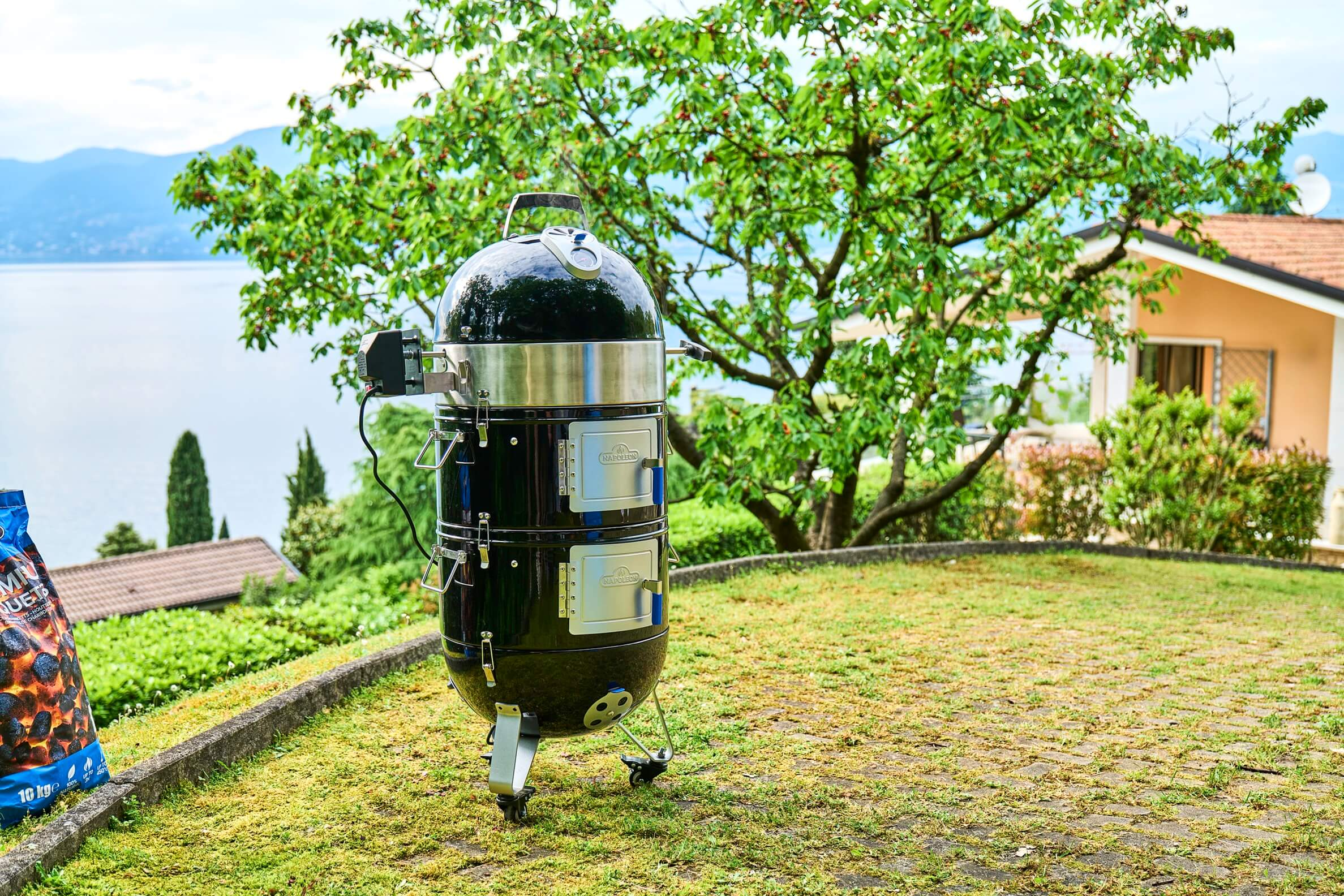 Napoleon Holzkohlegrill Apollo 22 | 3 in 1 Watersmoker Ø 57 cm – Produktbild 38
