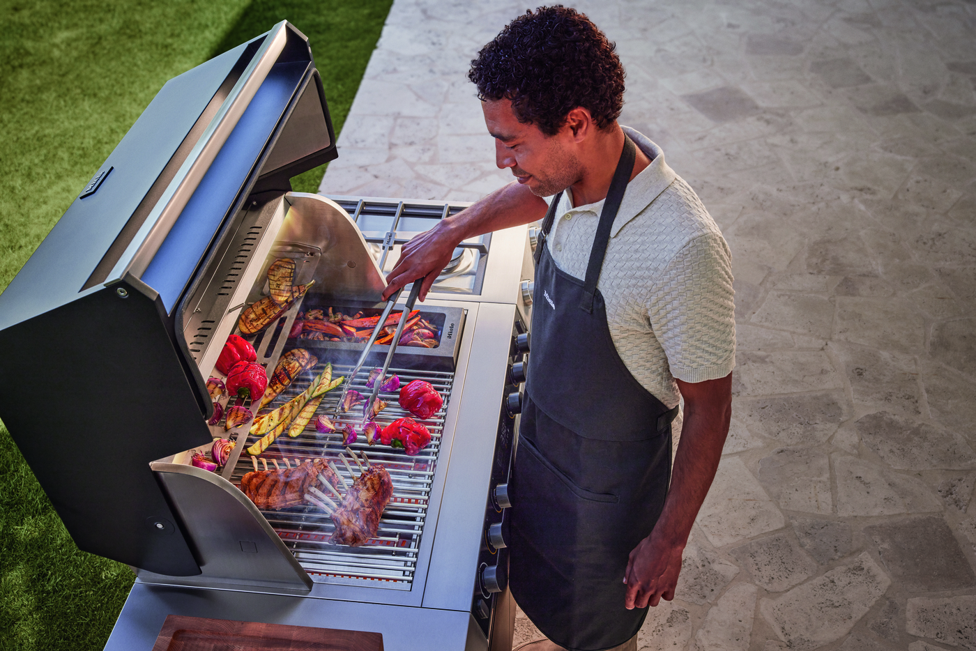 Miele Dreams – Fire Pro L 4P – Vernetzter Gasgrill (3x Schubladen / 1x Tür) – Produktbild 17