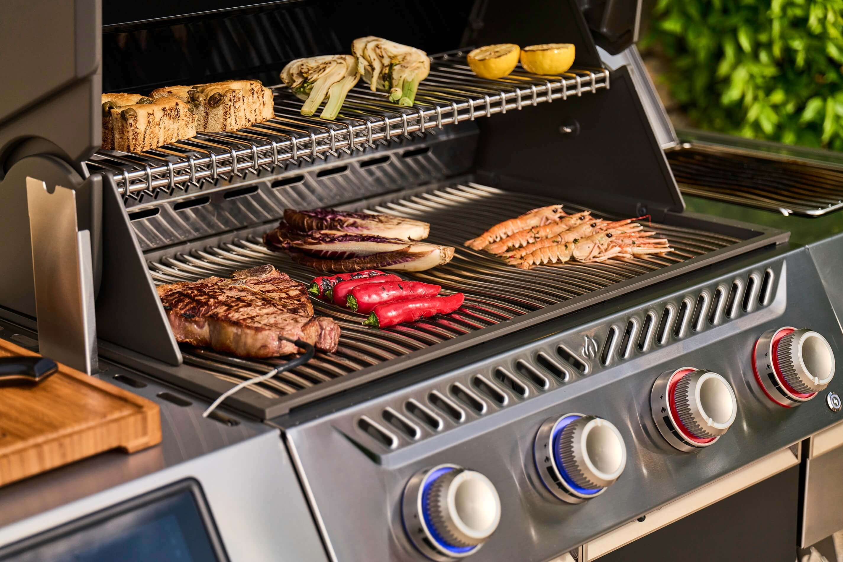 Napoleon Prestige PRO 500 Connected | Smarter Gasgrill, Schwarz inkl. Drehspieß - Modell 2026 – Bild 13 Napoleon Prestige PRO 500 Connected | Smarter Gasgrill, Schwarz inkl. Drehspieß - Modell 2026 – Produktbild 13