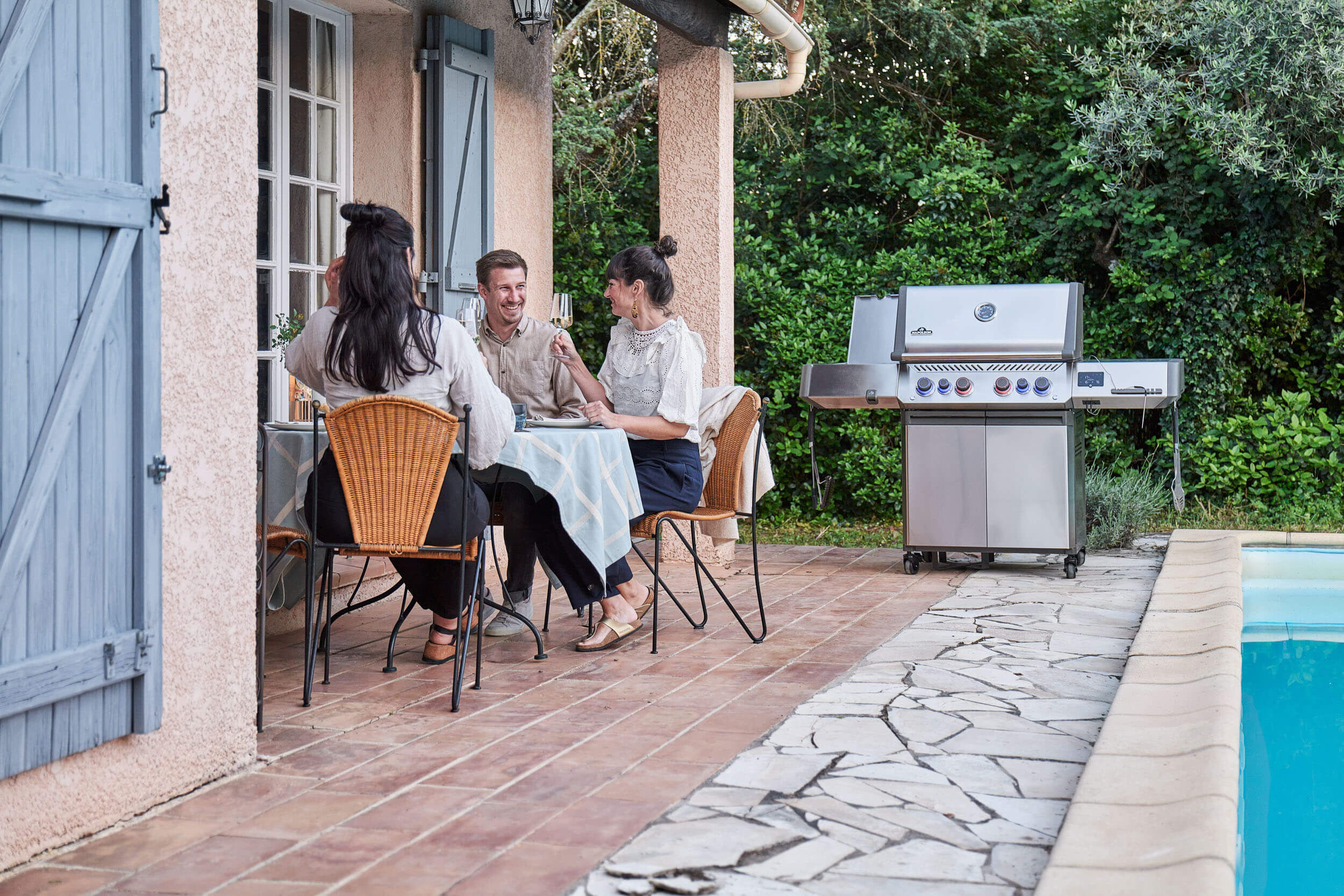 Napoleon Prestige 500 Connected Gasgrill mit Sizzle Zone und Heckbrenner Edelstahl | Modell 2025