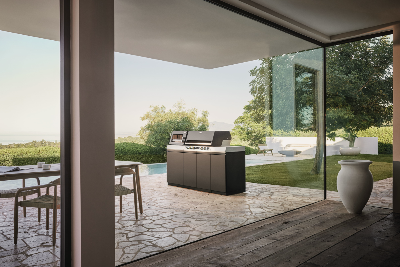 Miele Dreams – Store S Schubladen – Stauraummodul mit drei Vollauszügen und Edelstahl-Arbeitsfläche in Lava Schwarz