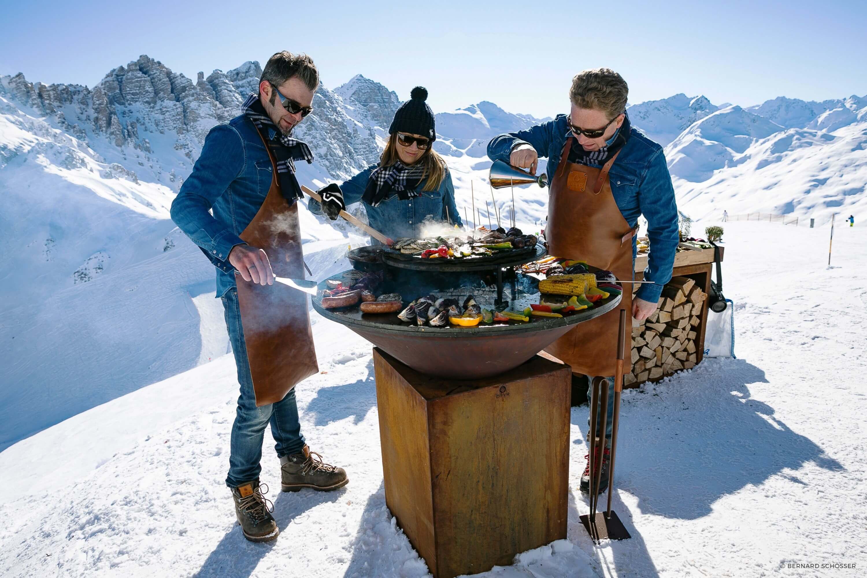 Lifestyle Bild einer Ofyr Feuerplatte