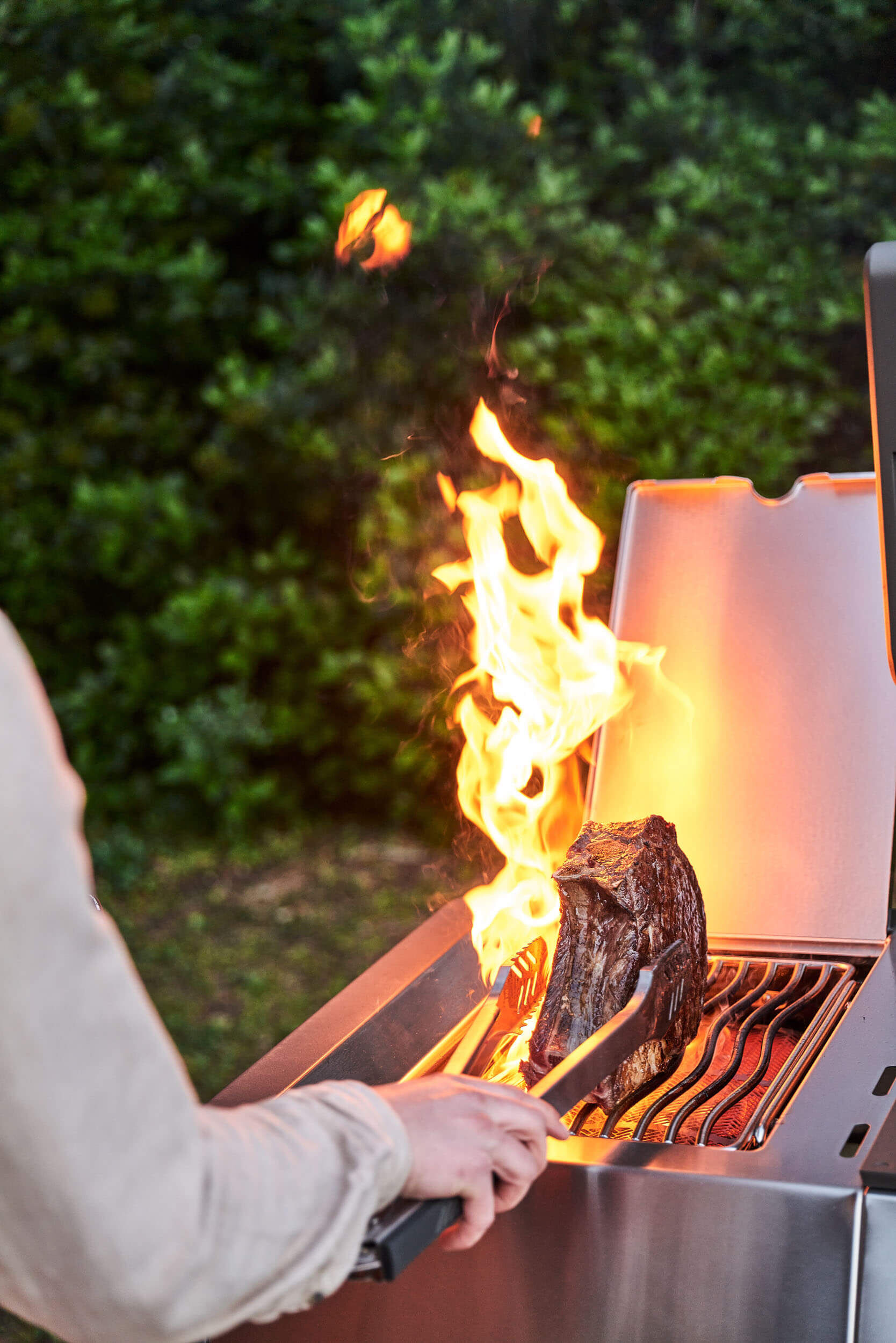 Napoleon Prestige 500 Gasgrill mit Sizzle Zone und Heckbrenner Edelstahl | Modell 2025