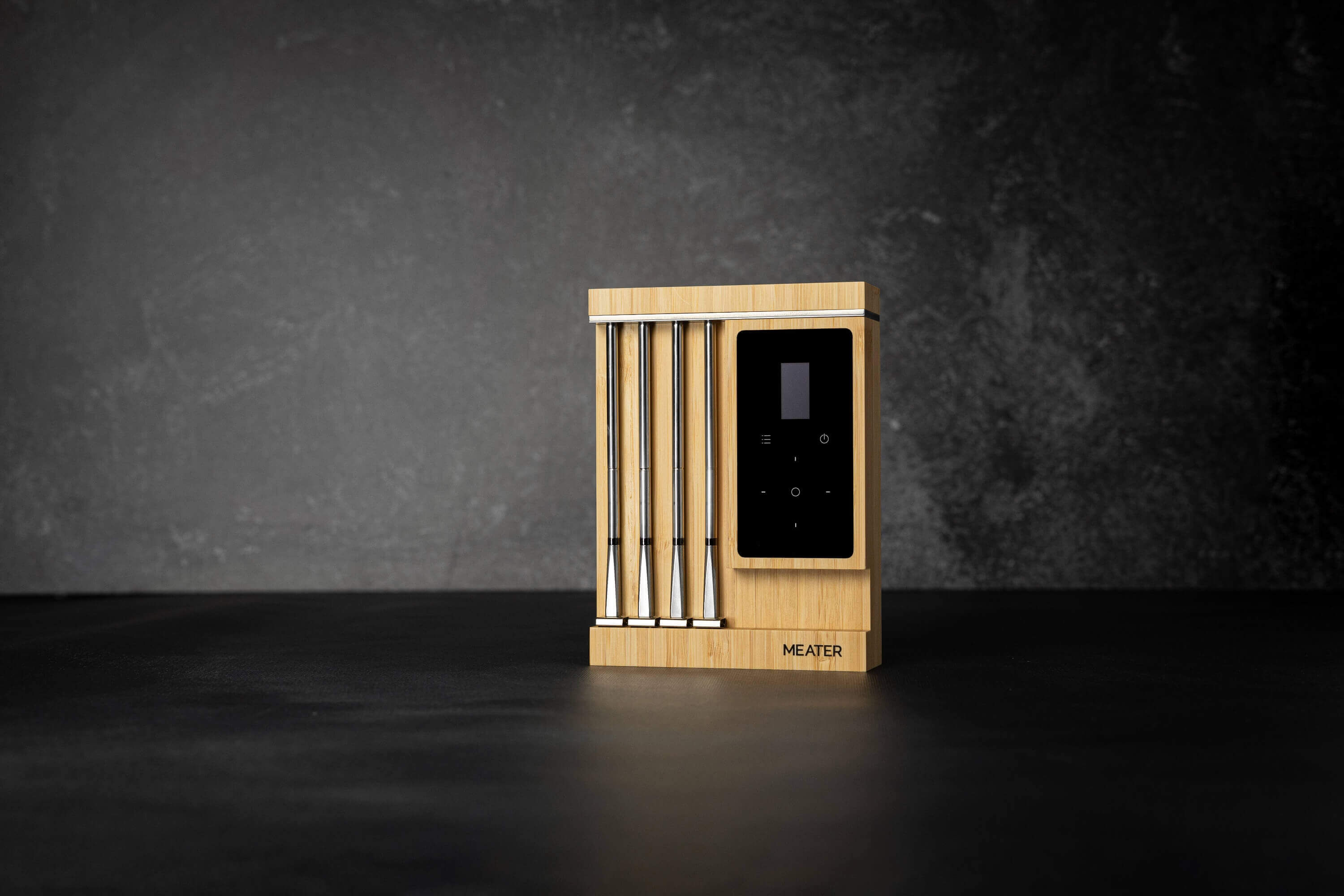 Meater PRO XL Fleischthermometer: smarter Meater Block mit WLAN, Bluetooth & vier Sonden