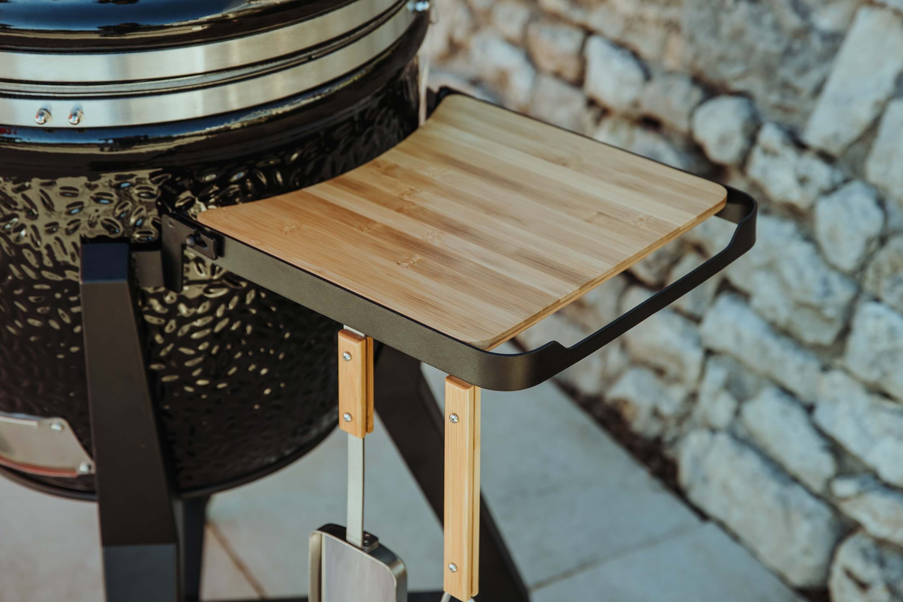 Monolith TWO.55 inkl. Gestell und Seitentischen | Keramikgrill