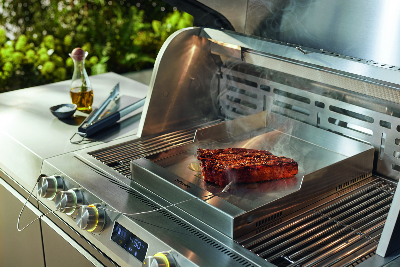 Miele Dreams – Fire Pro L 4P – Vernetzter Gasgrill (Einlageboden links, 2x Türen) – Bild 9 Miele Dreams – Fire Pro L 4P – Vernetzter Gasgrill (Einlageboden links, 2x Türen) – Produktbild 9