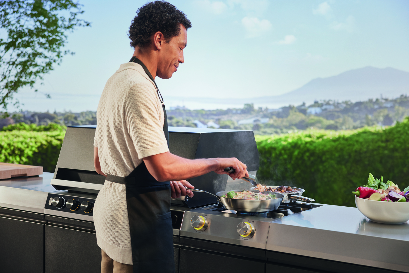 Miele Dreams – Fire Pro L 4P – Vernetzter Gasgrill (Einlageboden links, 2x Türen) – Bild 20 Miele Dreams – Fire Pro L 4P – Vernetzter Gasgrill (Einlageboden links, 2x Türen) – Produktbild 20