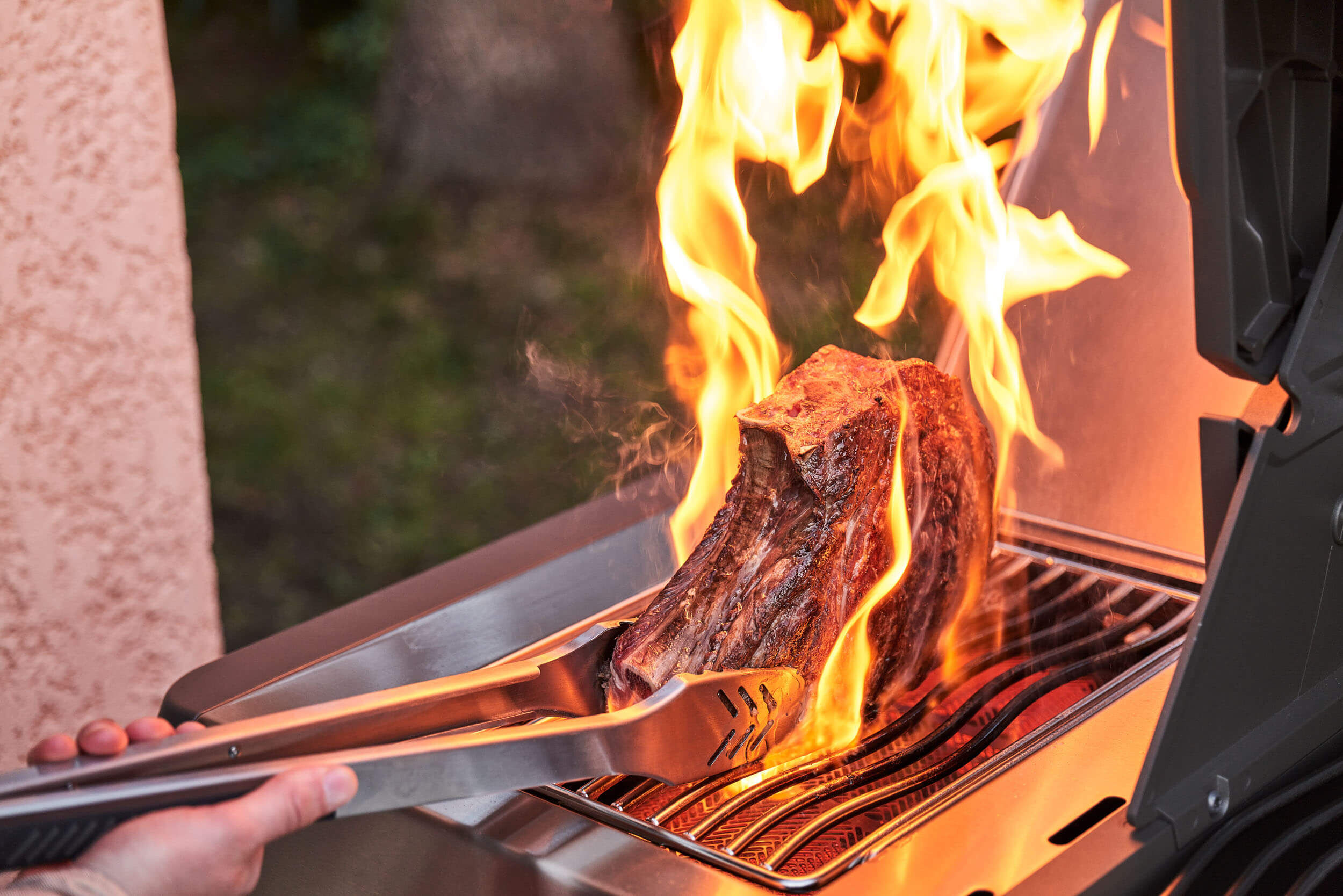 Napoleon Prestige 500 Gasgrill mit Sizzle Zone und Heckbrenner Edelstahl | Modell 2025