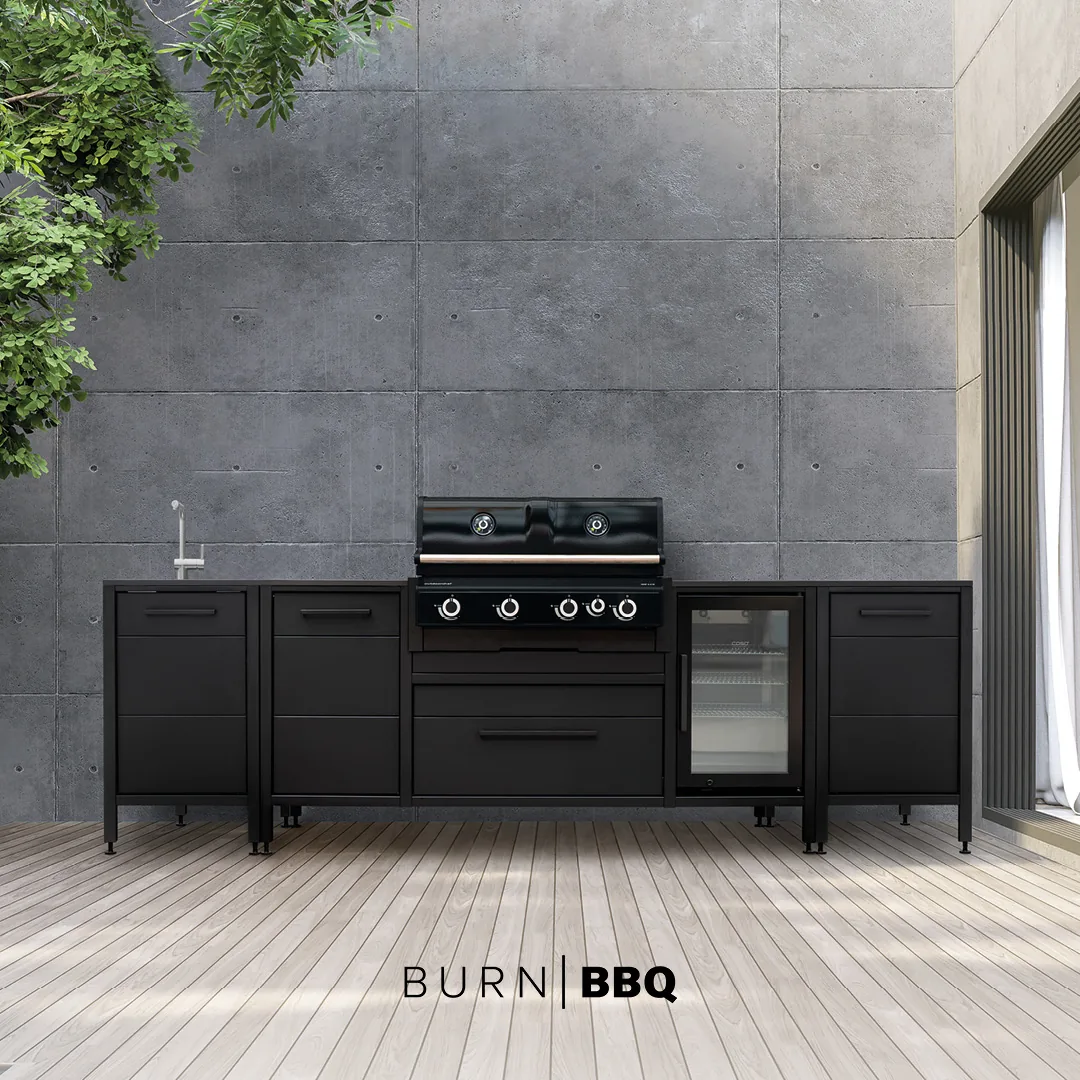 Anthrazitfarbene BURN BBQ Outdoorküche mit Gasgrill und Getränkekühlschrank