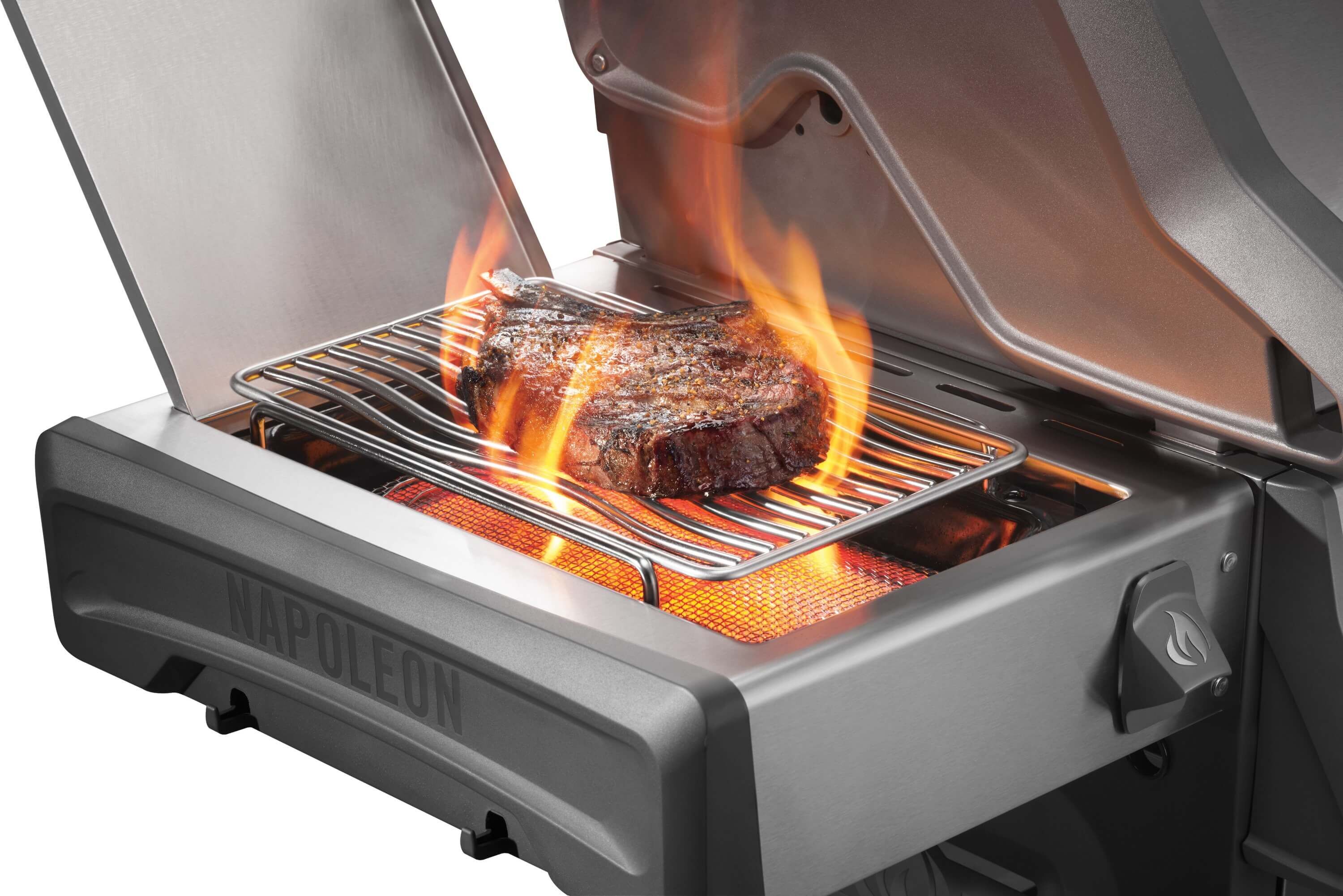 Napoleon Rogue PRO-S 425 in Schwarz inkl. Gussrosten, Sizzle Zone, Heckbrenner & Drehspieß | Gasgrill