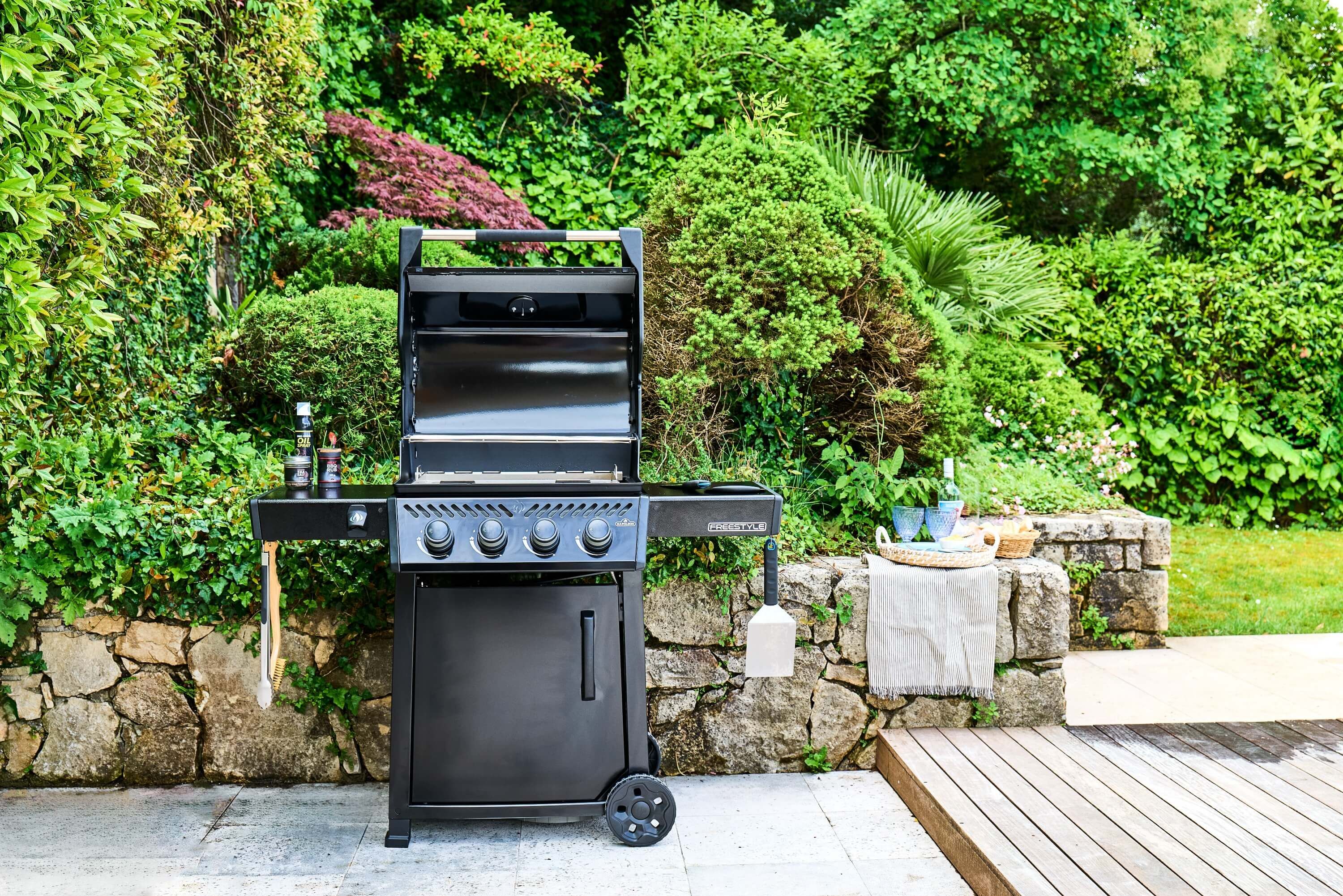 Napoleon Freestyle 425 Gasgrill Schwarz | Modell 2025